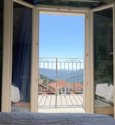 Pietrabruna House | Casa Pirata