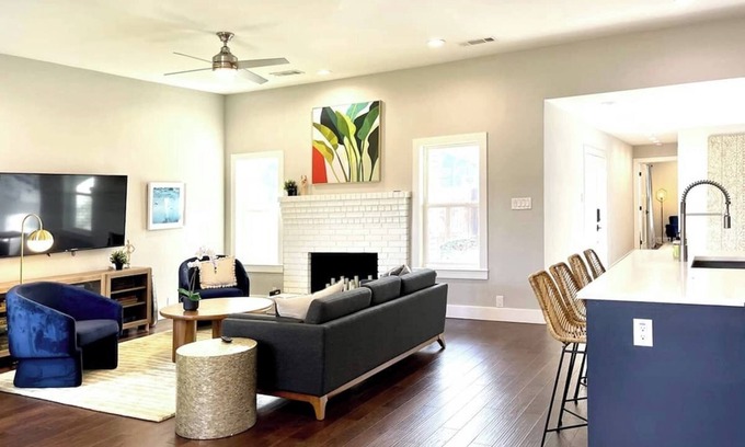 Kessler House | Casa Platino: 4 Bedrms, Pets, big yard, BishopArts