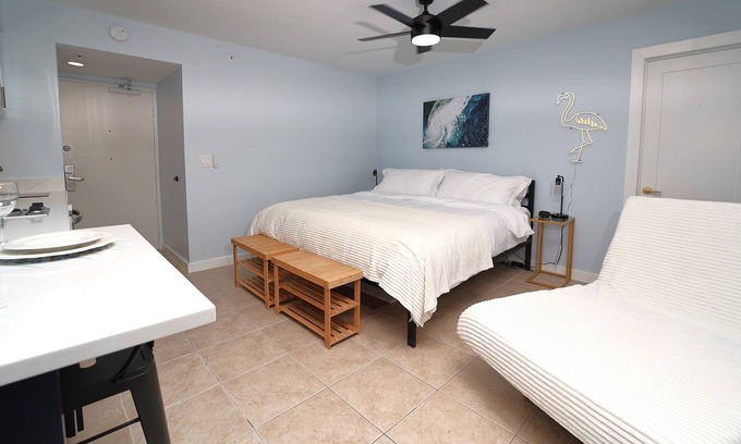 Fort Myers Beach Condo | Casa Playa #104 - Casa Flamingo - Pet Friendly