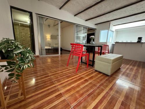 Puente Aranda Apartment | Casa Primero de Mayo - Apartamentos