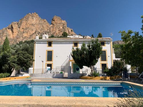 Castril Apartment | Casa rural en Castril - HUERTA MARTIN - Escapada con Piscina en Sierra de Castril -