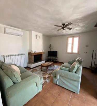 Chiesina Uzzanese House | Casa Simi