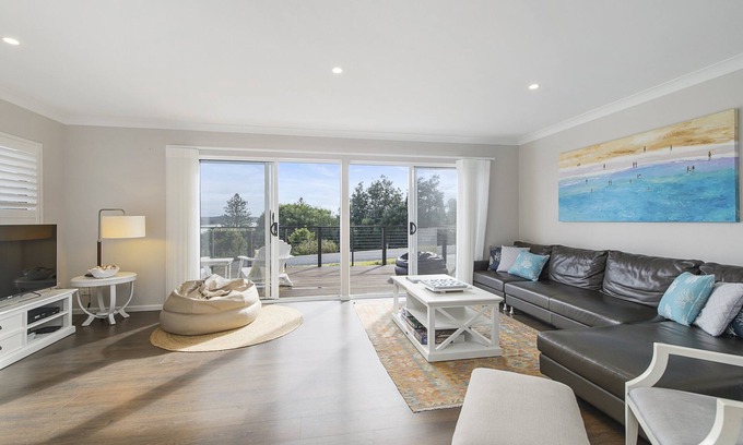 Camden Head House | Casa Sorella – family home by the beach