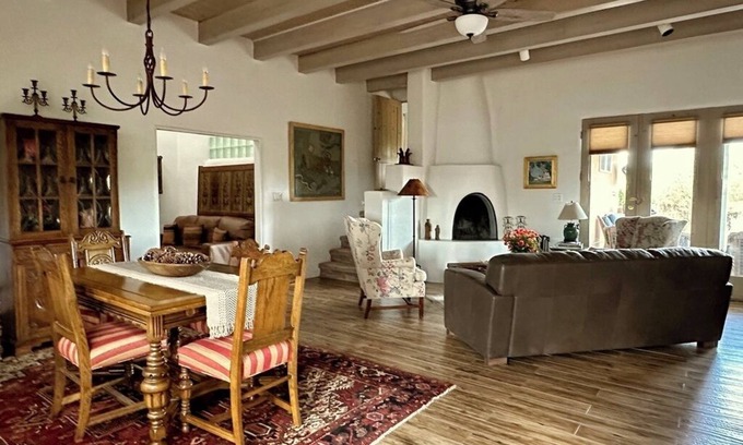 Northeast Santa Fe House | Casa Tórtola - 3BR Close To Plaza, Skiing, Ft. Marcy Park. Great Mountain views