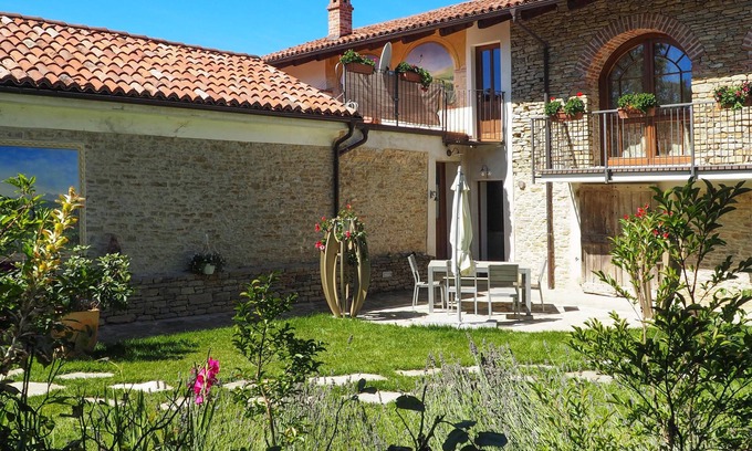 Bonvicino Apartment | Casa Vacanza Cascina Lovera by Interhome