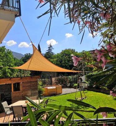 Colpetrazzo House | Casa vacanze Acero rosso