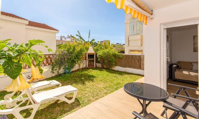 Torreblanca Apartment | Casablanca 1. Apartment with private garden