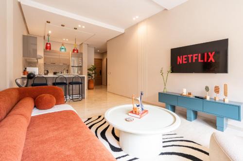 Nouaceur Apartment | Casablanca, 5 min to CMN Airport - 1BR - Pool - Netflix