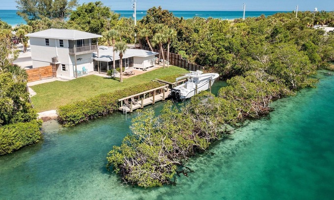 Nokomis Cottage | Casey Key Beach To Bay Cottage