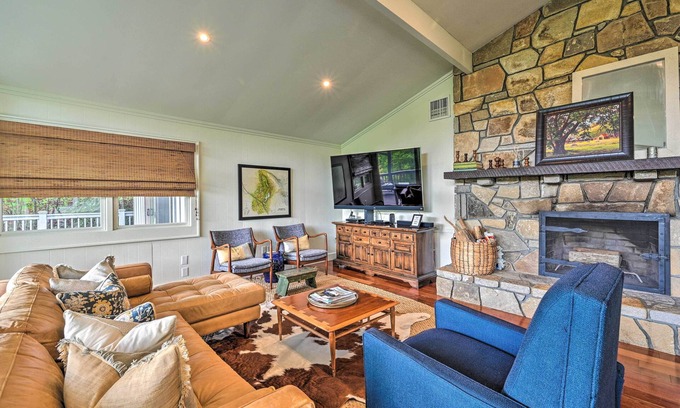 Cashiers House | Cashiers Retreat w/Fireplace & Mtn Views!