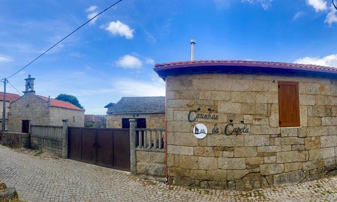 Montalegre House | Casinhas da Capela