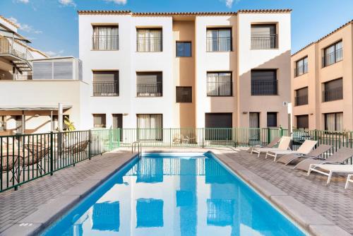 Castelldefels Apartment | Castell Beach Aparthotel