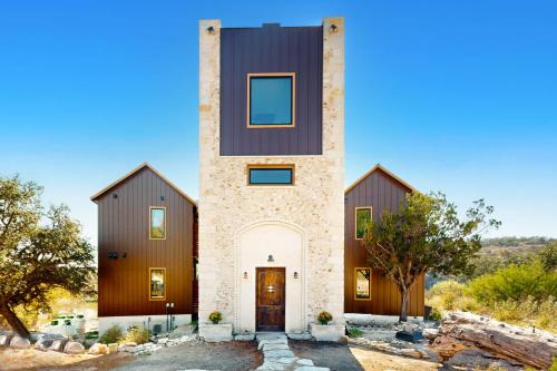 Marble Falls House | Castle Culu