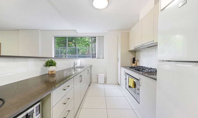 Castle Hill Apartment | Castle HIll Sweet Modern 3BR Apt with 2 Parking