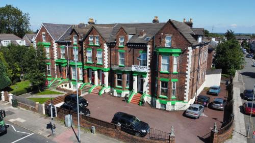 Liverpool House | Castle Lodge Guest House 86-88 Sheil Rd L6 3AF