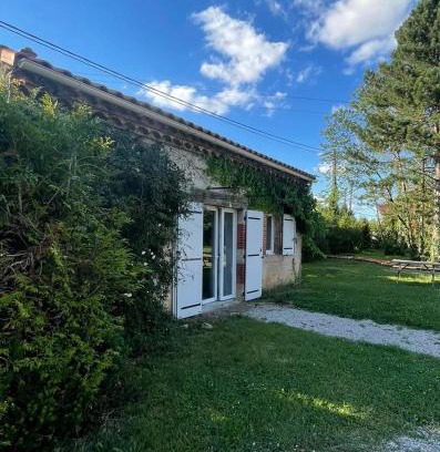 Castres Apartment | Castres maisonnette proche du centre ville, parking et jardin