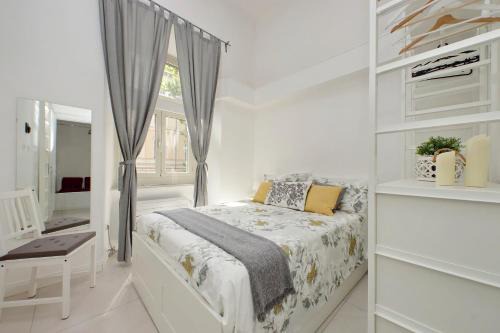 Rione XVIII Castro Pretorio Apartment | Castro Pretorio Sweet Home