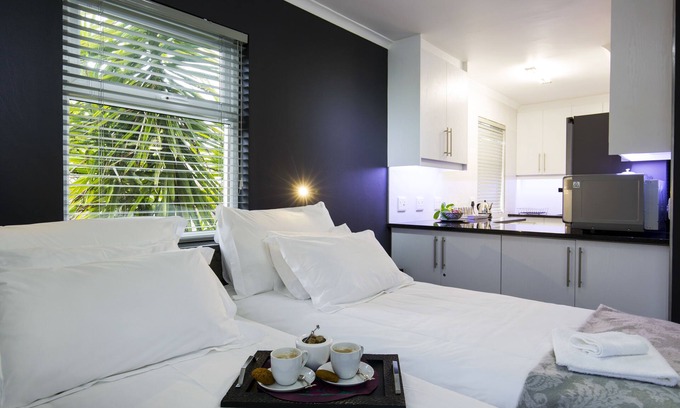 Brackenfell Cottage | Cat's Eye Cottage