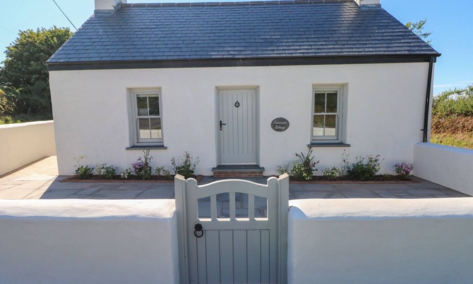 Milford Haven Cottage | CATAMOUSE, family friendly, luxury holiday cottage in Milford Haven
