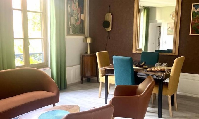 Old Town Apartment | Cathedral Angels