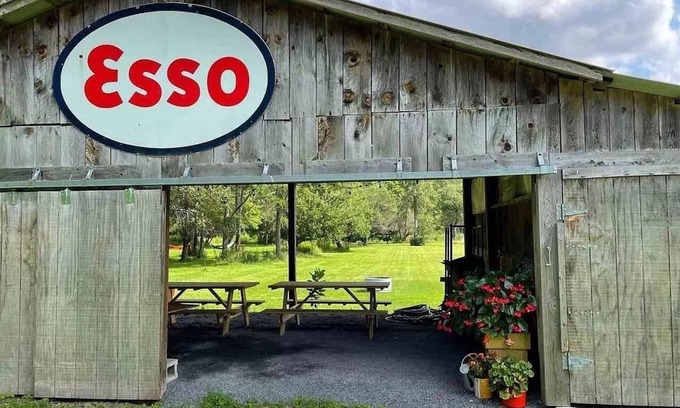 Youngsville House | Catskills Creekside House near Livingston Manor