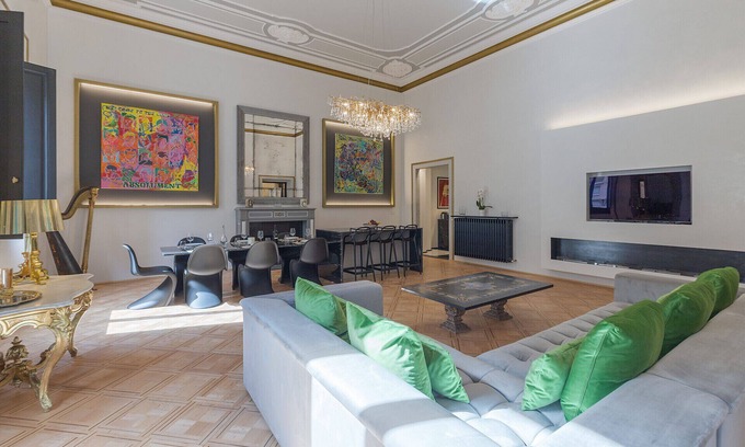 San Lorenzo Apartment | Cavour 83 Prestige House, 3 bedrooms and 2 bathrooms