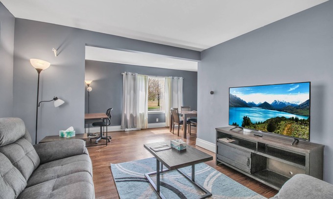 Buffalo Apartment | Cazenovia Park Pad