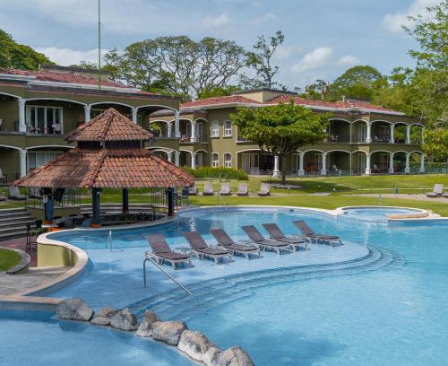 Panama Beach Hotel | CC Beach Front Papagayo All Inclusive