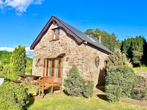 Usk House | Cedar Barn