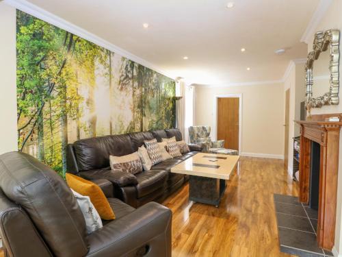 Norwich House | Cedar Cottage