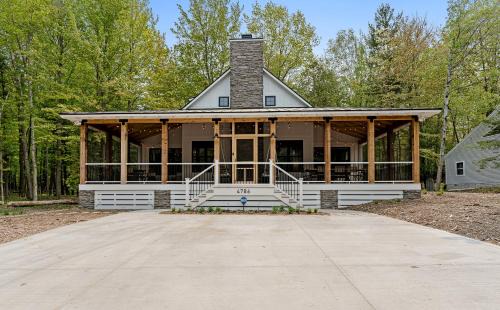 Mears House | Cedar Creek Cottage, across the street from Lake Michigan