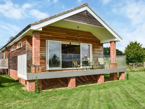 Attleborough House | Cedar Lodge