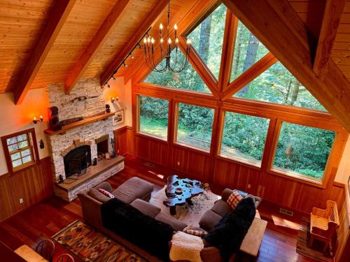 Gold Beach House | Cedar Valley Lodge