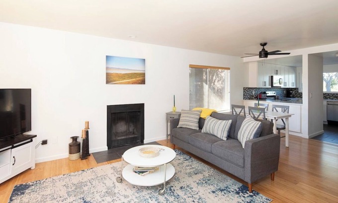 San Luis Obispo Apartment | Cedarwood Retreat| Furnished 30 day stay|SLO life