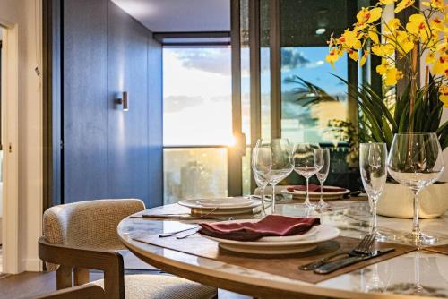 Brisbane Central Business District Apartment | Céleste on the Star — Luxury Riverview 3 Bed Apt