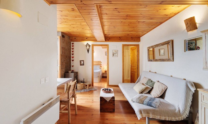 Osseja Apartment | Central Apartment in Ossèja