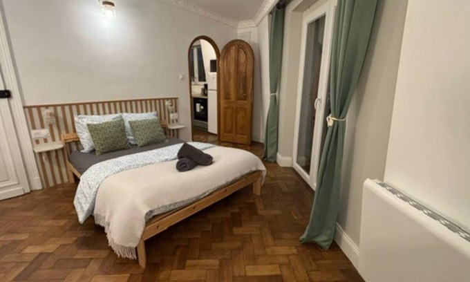 Arras Apartment | Central apartment with balcony