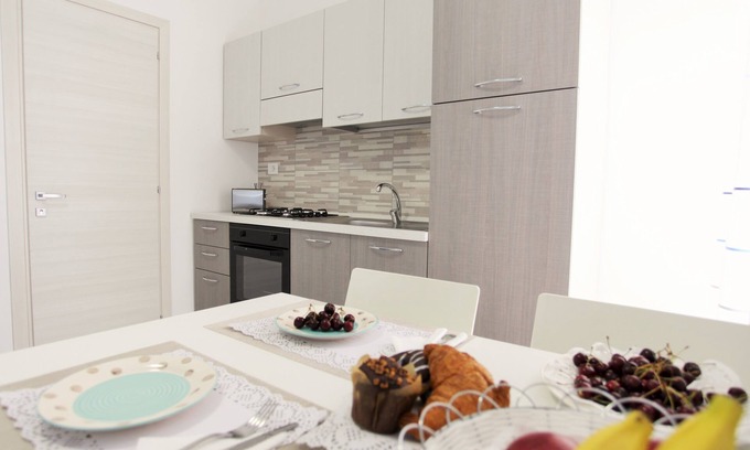 Crotone Bed & Breakfast | Central Apartments