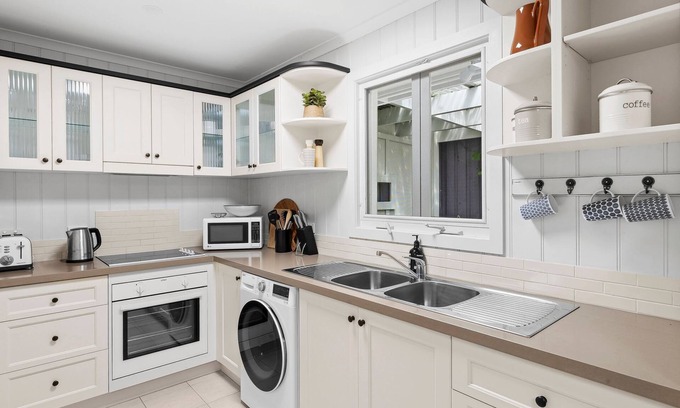 Barwon Heads Apartment | Central Barwon Beach Unit