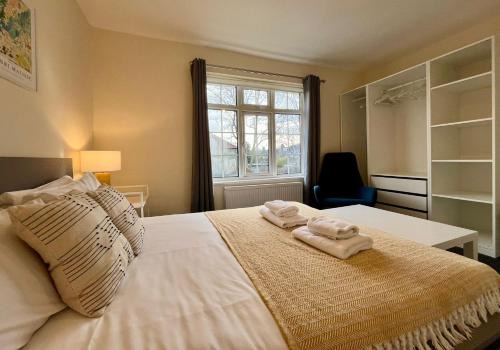 Cambridge Apartment | CENTRAL, newly refurb 2 bed flat with FREE PARKING