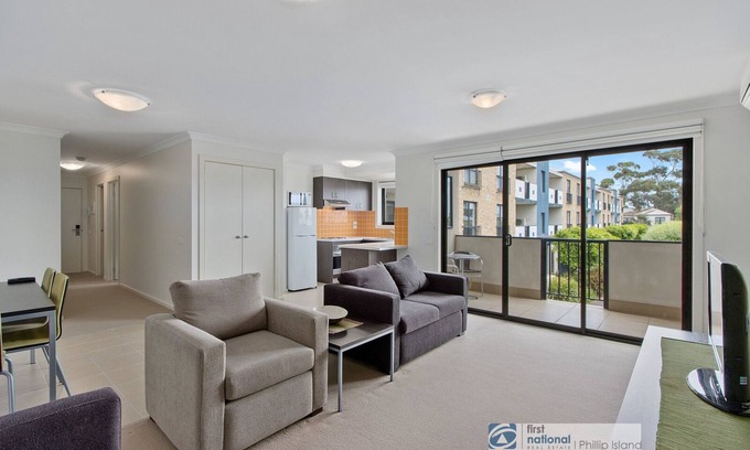 Cowes Apartment | Central one bedroom unit, Thompson Ave Cowes, security entrance, no lift
