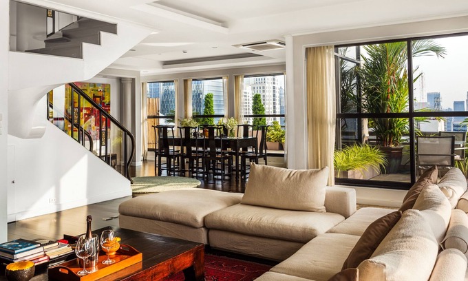 Ratchaprasong Condo | Central Penthouse - Large & Charming