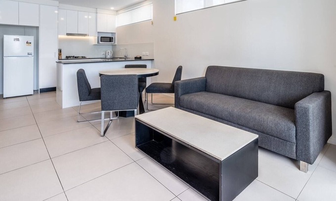Fortitude Valley Apartment | Central Valley 2 bedroom Apartment + Free parking