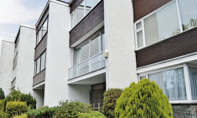 Bowness-on-Windermere Cottage | Centrally based town house with south facing views of Lake Windermere.