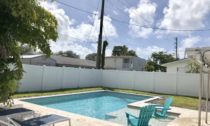 Croissant Park House | Centrally located ft Lauderdale home
