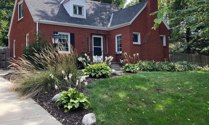 Omaha House | Centrally located 3-bedroom house in Omaha -Pet friendly!