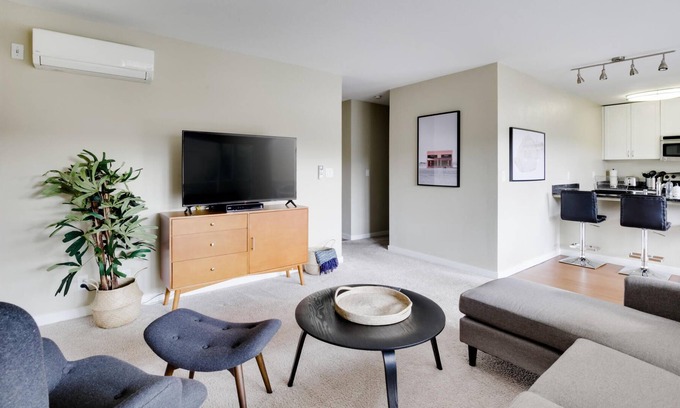 Cupertino Apartment | Centrally Located Cupertino 2BR w/ Great Amenities