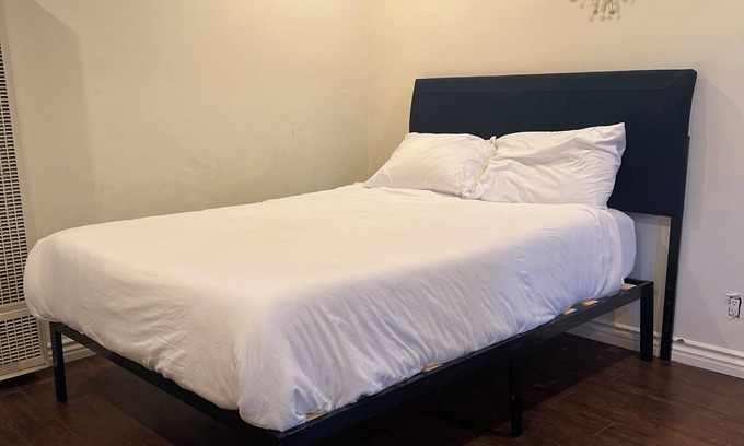 West Los Angeles Apartment | Centrally located UCLA Condo