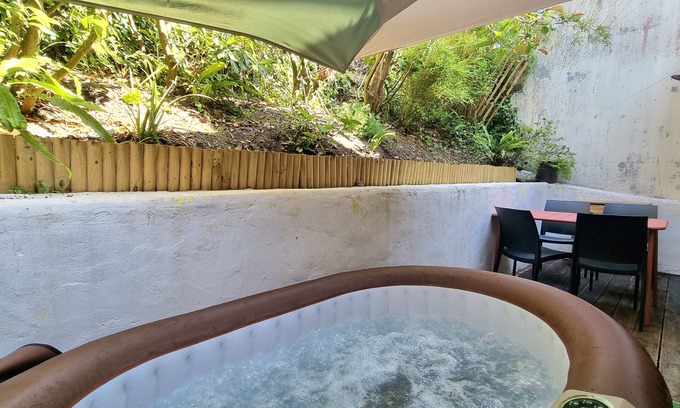 Quimper House | Centre-ville/Jacuzzi/1 Place Parking