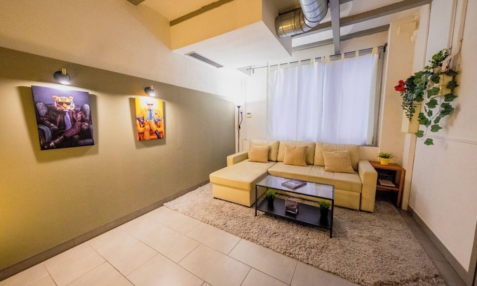 el Camp d'en Grassot i Gracia Nova Apartment | Centric 2 bedroom apartment in Gracia.